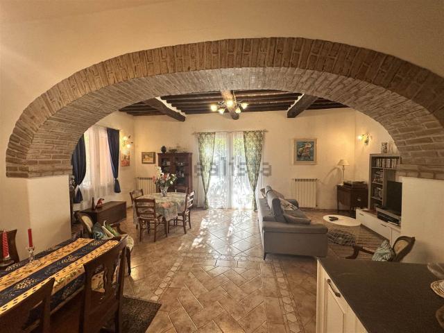 Villetta bifamiliare in vendita di 200 m²