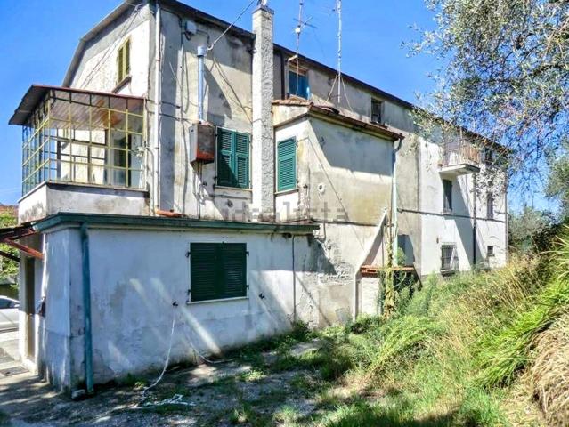 Villetta bifamiliare in vendita di 200 m²