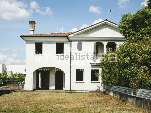 Villetta bifamiliare in vendita di 200 m²