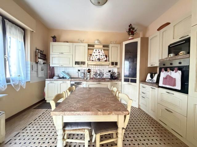 Villetta bifamiliare in vendita di 200 m²