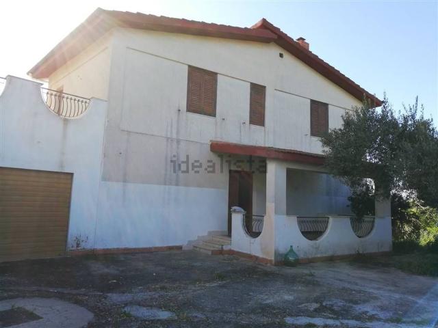 Villetta bifamiliare in vendita di 200 m²