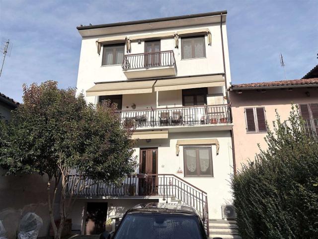 Villetta bifamiliare in vendita di 202 m² in Via Vittorio Emanuele, 20