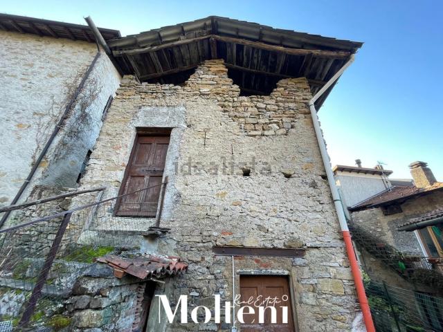 Villetta bifamiliare in vendita di 202 m² in Via per Genico, 23