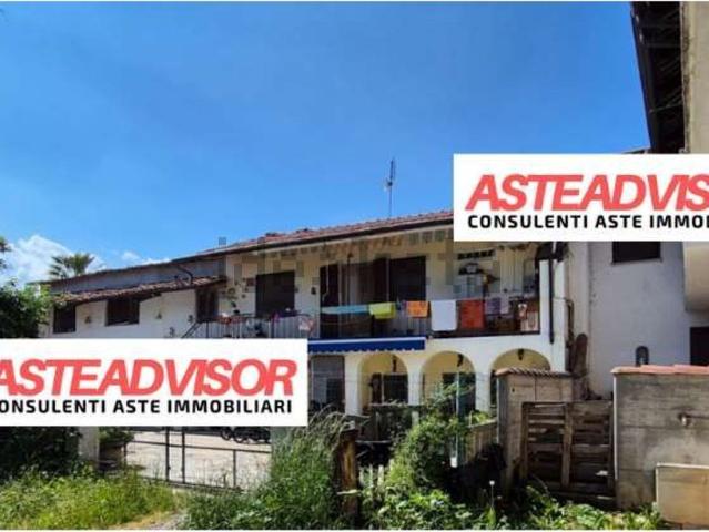 Villetta bifamiliare in vendita di 204 m² in Via Maestra Adolfo Sarti, 20