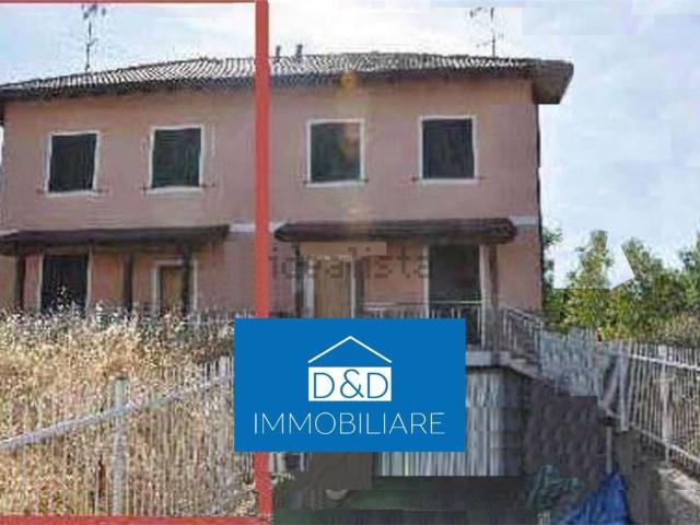 Villetta bifamiliare in vendita di 204 m² in Via San Nicolao, 13