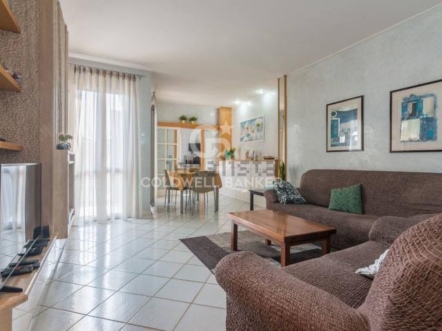 Villetta bifamiliare in vendita di 205 m² in Corso Fratelli Cervi, 144