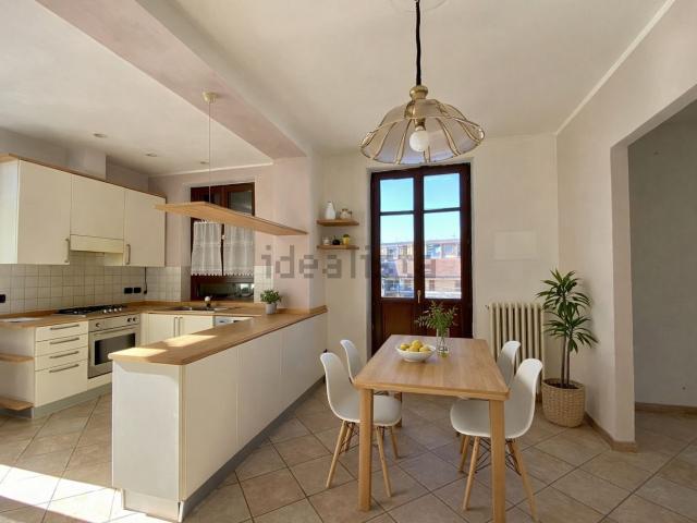 Villetta bifamiliare in vendita di 206 m² in Via dell&apos  Asilo, 12