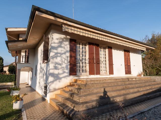 Villetta bifamiliare in vendita di 208 m² in Via Gritti, 65