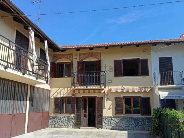 Villetta bifamiliare in vendita di 210 m² in Strada Provinciale 2, 20
