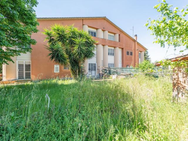 Villetta bifamiliare in vendita di 210 m² in Via della Mola Cavona