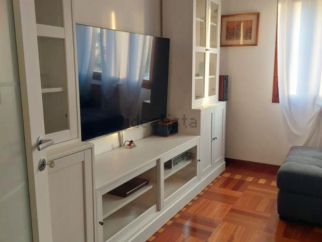 Villetta bifamiliare in vendita di 210 m² in Via Domenico Capretta
