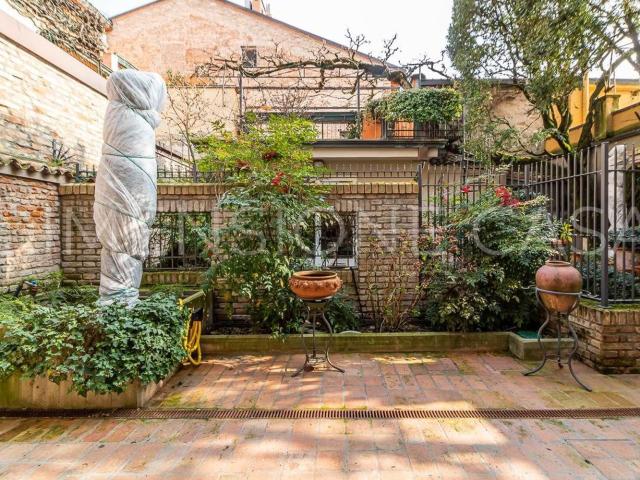 Villetta bifamiliare in vendita di 210 m² in Via Giacomo Matteotti, 13