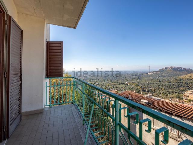 Villetta bifamiliare in vendita di 211 m² in Via XXV Aprile