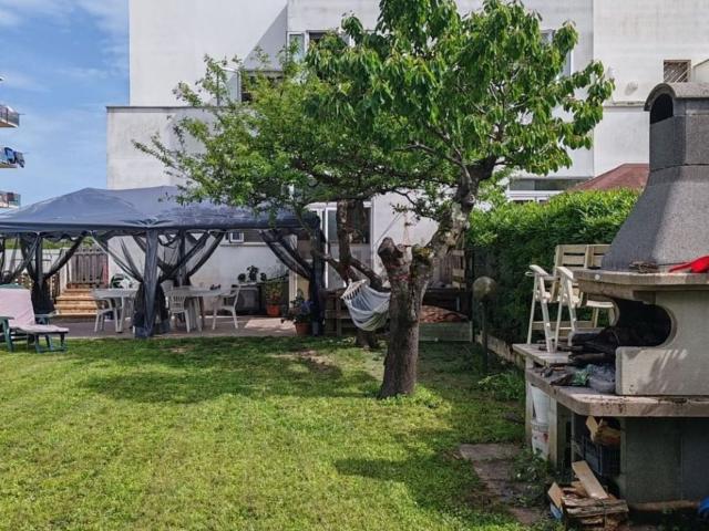 Villetta bifamiliare in vendita di 212 m² in Via Orsmida Rosada