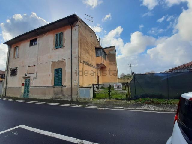 Villetta bifamiliare in vendita di 215 m²