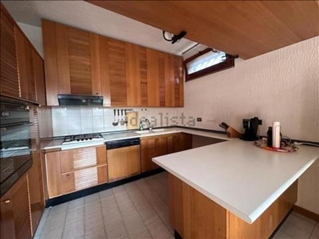 Villetta bifamiliare in vendita di 216 m² in Viale Vittorio Veneto