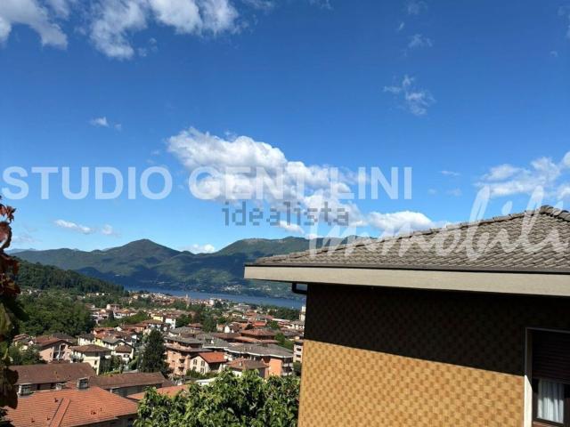Villetta bifamiliare in vendita di 218 m² in Piazza Tolini, 18