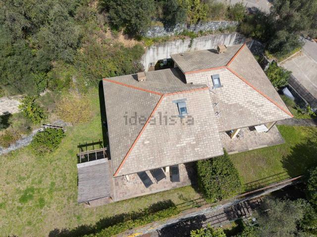 Villetta bifamiliare in vendita di 220 m² in Località Ciò