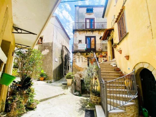 Villetta bifamiliare in vendita di 220 m² in Vico Volpe