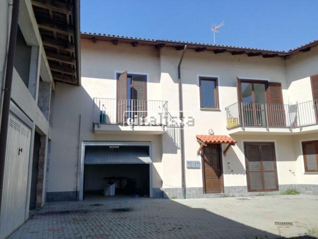 Villetta bifamiliare in vendita di 220 m² in Via A.Manzoni, 1