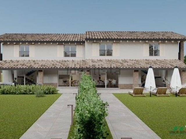 Villetta bifamiliare in vendita di 220 m² in Via Bianchi, 16