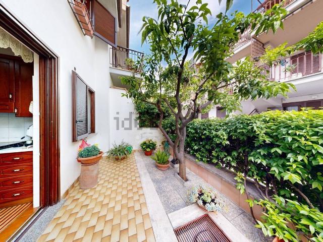 Villetta bifamiliare in vendita di 220 m² in Via Bolzano, 14