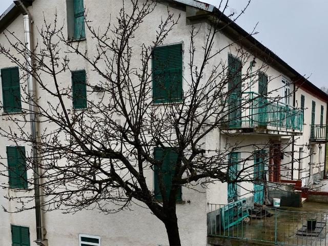 Villetta bifamiliare in vendita di 220 m² in Via Cascinali