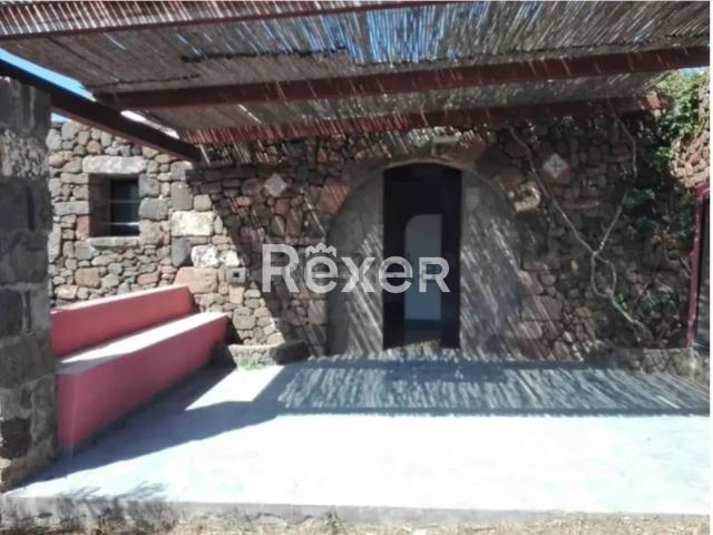 Villetta bifamiliare in vendita di 220 m² in Via Farchicalà