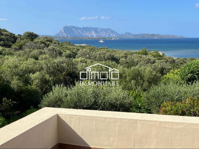 Villetta bifamiliare in vendita di 220 m² in Via Goceano
