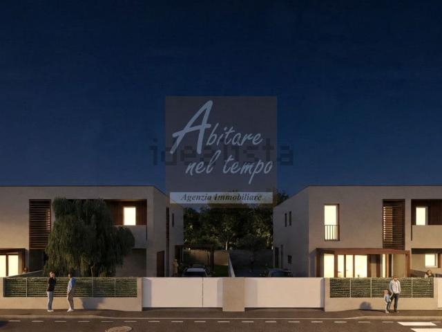 Villetta bifamiliare in vendita di 220 m² in Via Guglielmo Marconi, 2