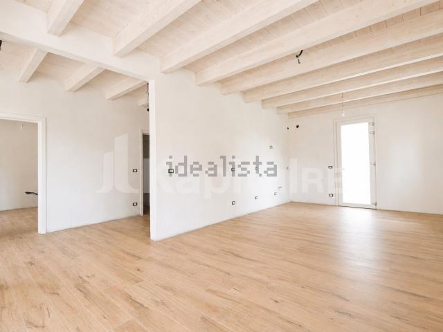 Villetta bifamiliare in vendita di 220 m² in Via Marana
