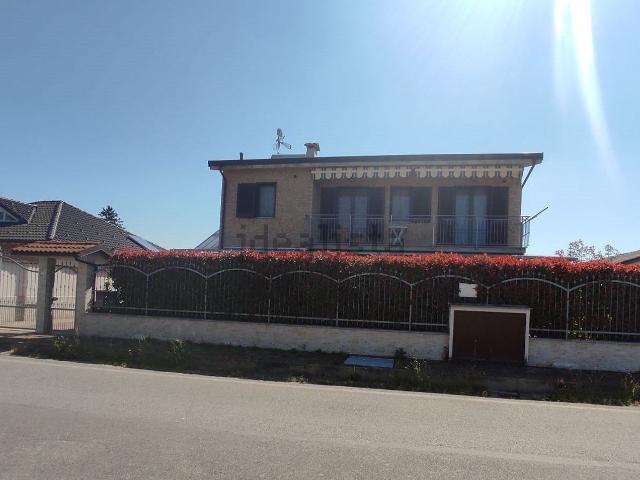 Villetta bifamiliare in vendita di 220 m² in Via Rocca, 68