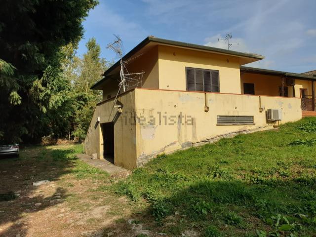 Villetta bifamiliare in vendita di 220 m²