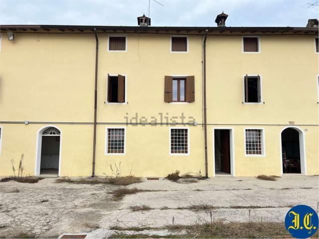 Villetta bifamiliare in vendita di 220 m²