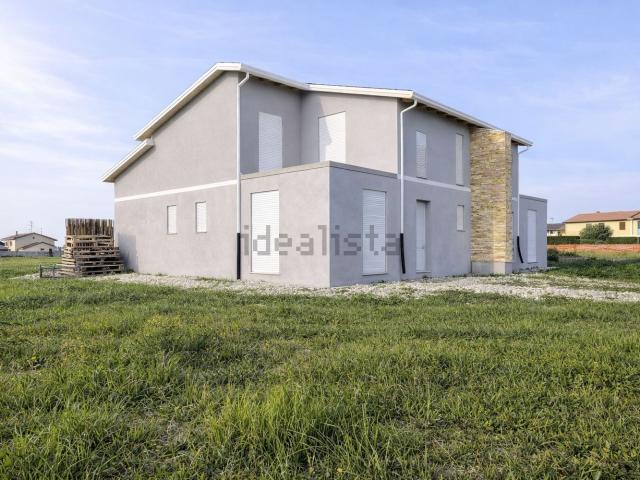 Villetta bifamiliare in vendita di 220 m²