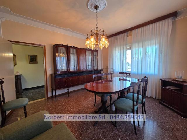 Villetta bifamiliare in vendita di 221 m²