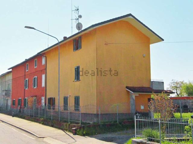 Villetta bifamiliare in vendita di 222 m² in Via Basaluzzo, 18