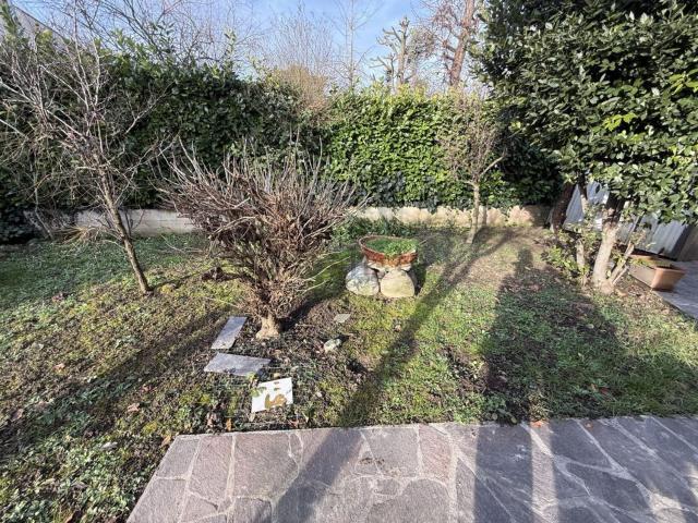 Villetta bifamiliare in vendita di 222 m²