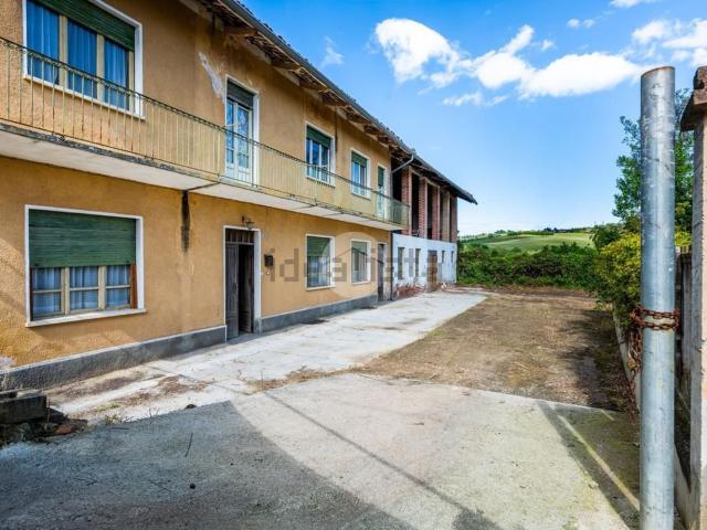 Villetta bifamiliare in vendita di 227 m² in Frazione S.Antonio, 56