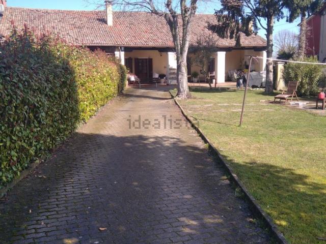 Villetta bifamiliare in vendita di 225 m² in Via Braguolo