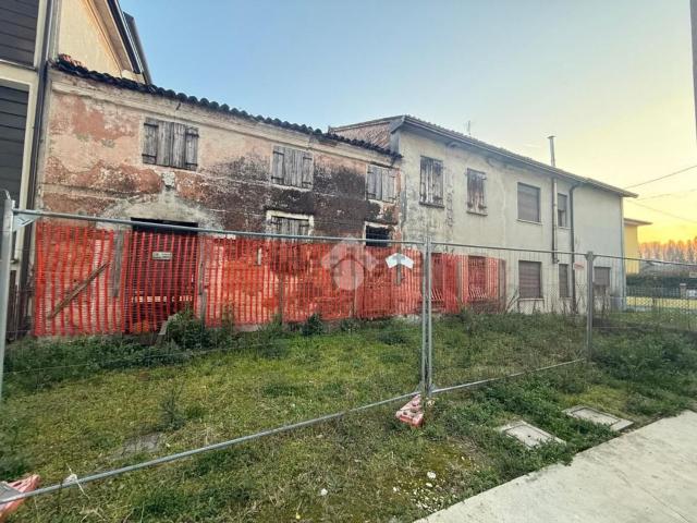 Villetta bifamiliare in vendita di 225 m² in Via dell&apos Annunziata, 11