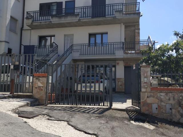 Villetta bifamiliare in vendita di 225 m² in Via Padre Agostino Daniele, 6
