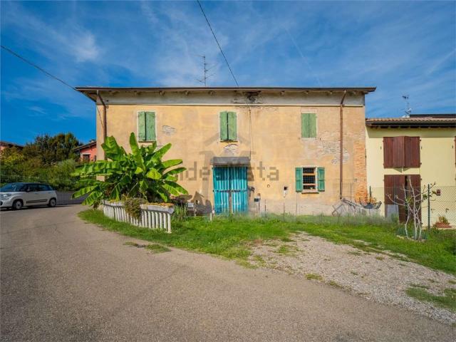 Villetta bifamiliare in vendita di 225 m² in Via San Felice, 7