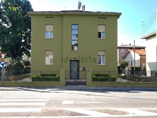 Villetta bifamiliare in vendita di 226 m² in Via Volturno, 104