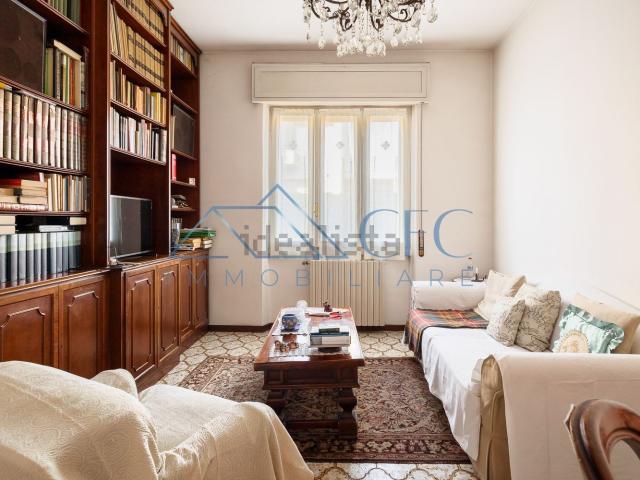 Villetta bifamiliare in vendita di 226 m² in Via del Pruno, 9