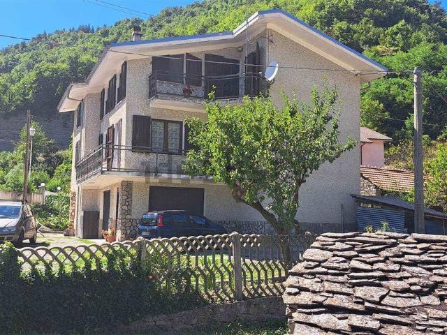 Villetta bifamiliare in vendita di 226 m²