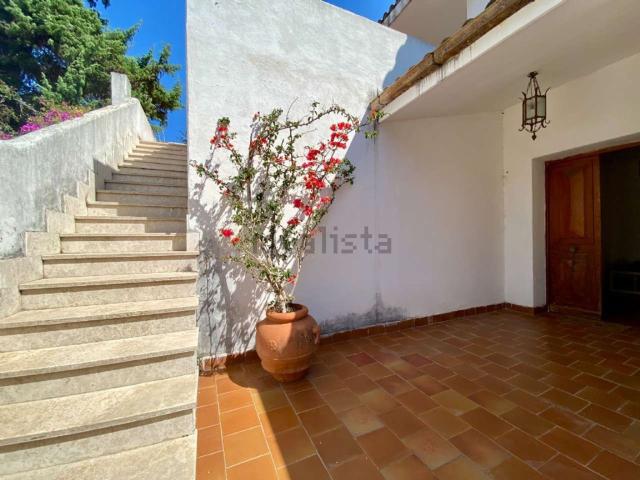 Villetta bifamiliare in vendita di 229 m² in Lungomare Pontino