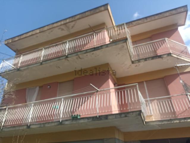 Villetta bifamiliare in vendita di 230 m² in Località Corsiglia, 58