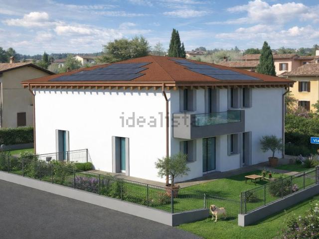 Villetta bifamiliare in vendita di 230 m² in Via Crearo