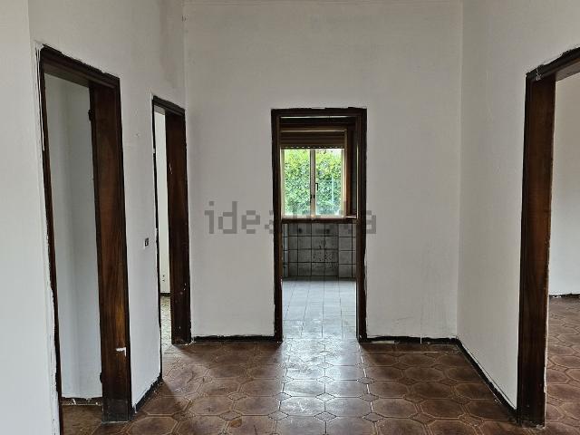 Villetta bifamiliare in vendita di 230 m² in Via Gatta Eugenio